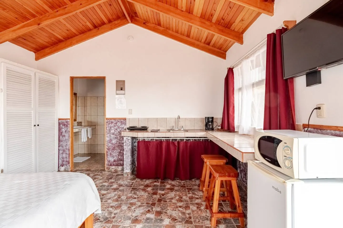 Colibri Cottage living space at Mango Valley