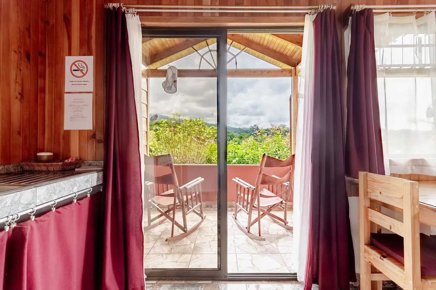 Poas Cottage dining room at Mango Valley